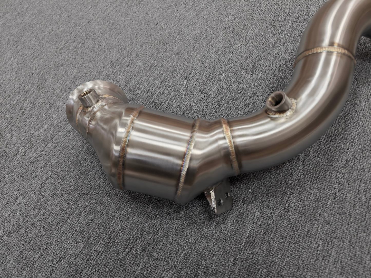 Downpipe para Mercedes W205 C63 C63S AMG 4.0T